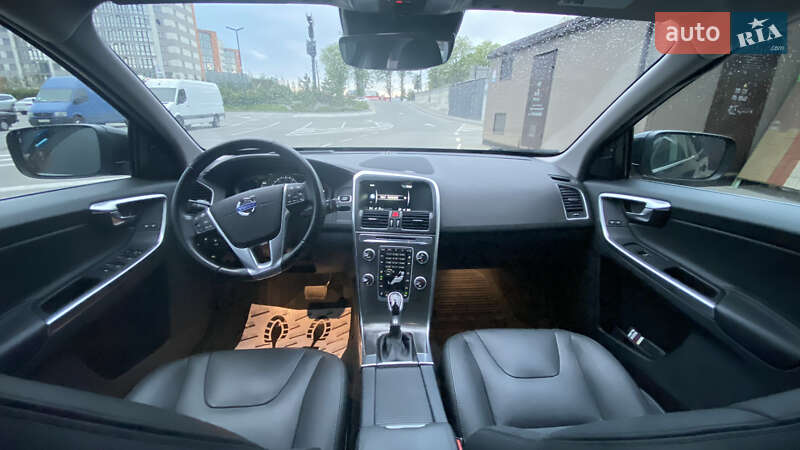 Внедорожник / Кроссовер Volvo XC60 2015 в Киеве