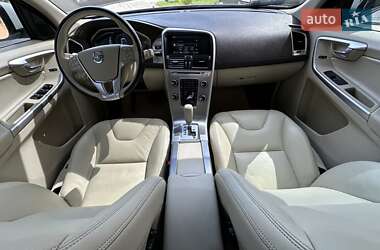 Внедорожник / Кроссовер Volvo XC60 2012 в 