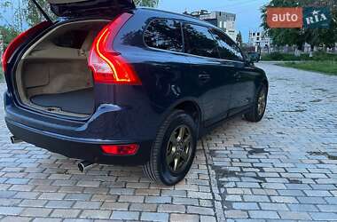 Позашляховик / Кросовер Volvo XC60 2012 в 