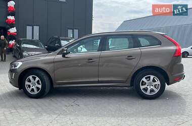 Внедорожник / Кроссовер Volvo XC60 2015 в 