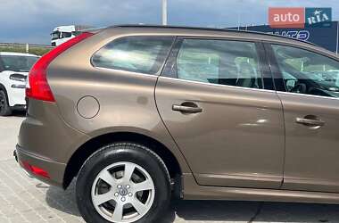 Внедорожник / Кроссовер Volvo XC60 2015 в 