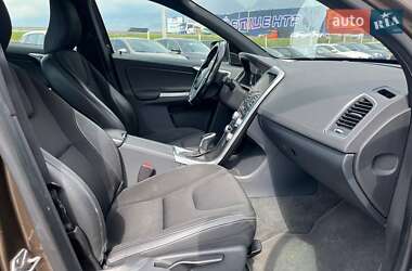 Внедорожник / Кроссовер Volvo XC60 2015 в 