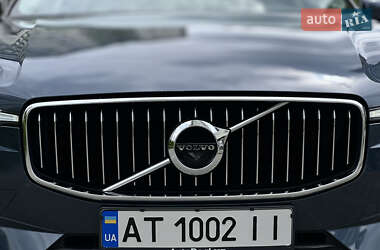 Внедорожник / Кроссовер Volvo XC60 2020 в 