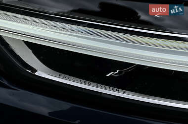 Внедорожник / Кроссовер Volvo XC60 2020 в 