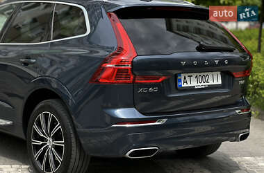 Внедорожник / Кроссовер Volvo XC60 2020 в 