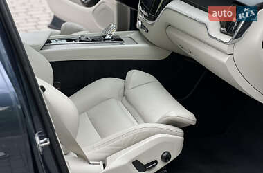 Внедорожник / Кроссовер Volvo XC60 2020 в 