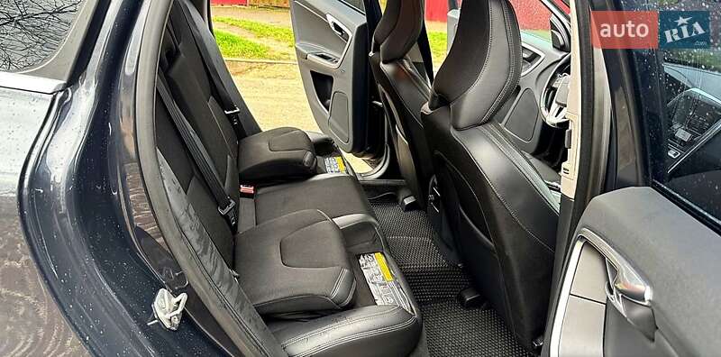 Внедорожник / Кроссовер Volvo XC60 2015 в Киеве