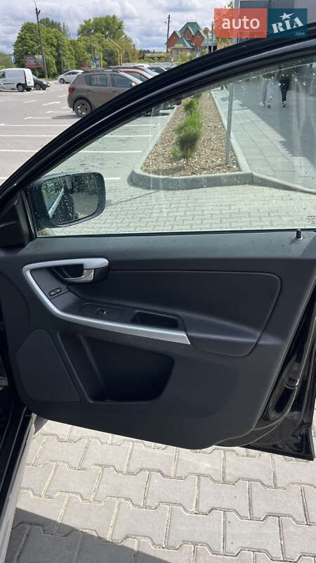 Внедорожник / Кроссовер Volvo XC60 2011 в Хмельницком