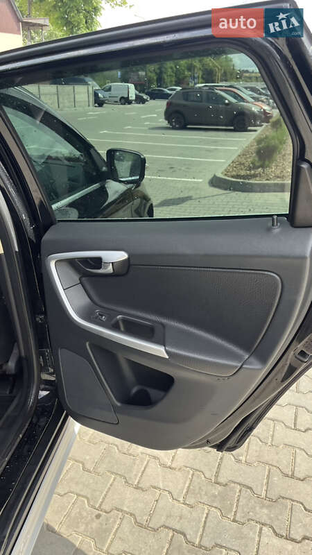 Внедорожник / Кроссовер Volvo XC60 2011 в Хмельницком