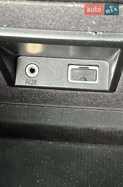 Внедорожник / Кроссовер Volvo XC60 2011 в 