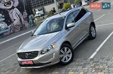 Позашляховик / Кросовер Volvo XC60 2016 в 