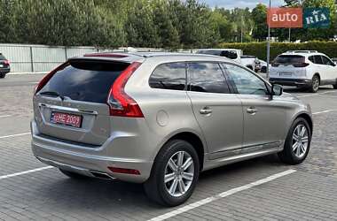 Позашляховик / Кросовер Volvo XC60 2016 в 