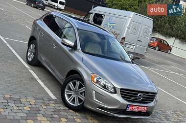 Позашляховик / Кросовер Volvo XC60 2016 в 