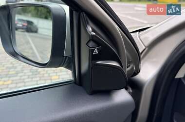 Позашляховик / Кросовер Volvo XC60 2016 в 