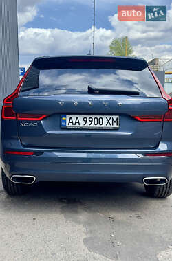 Позашляховик / Кросовер Volvo XC60 2020 в 