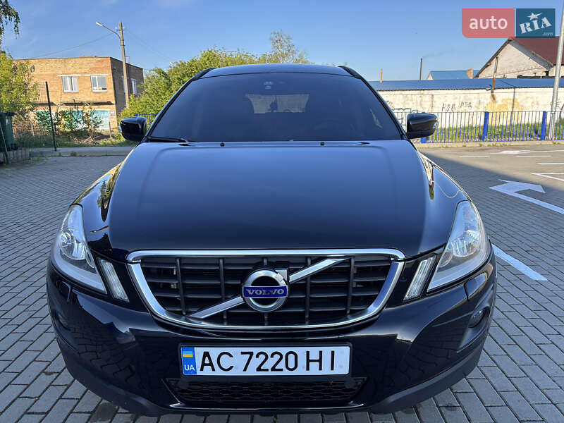 Внедорожник / Кроссовер Volvo XC60 2009 в Нововолынске