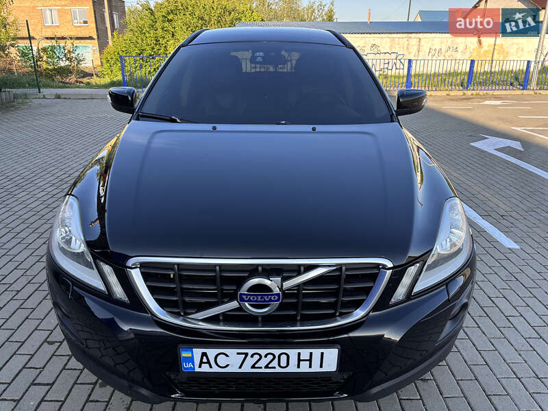 Внедорожник / Кроссовер Volvo XC60 2009 в Нововолынске