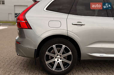 Внедорожник / Кроссовер Volvo XC60 2018 в 