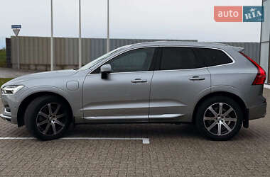 Внедорожник / Кроссовер Volvo XC60 2018 в 