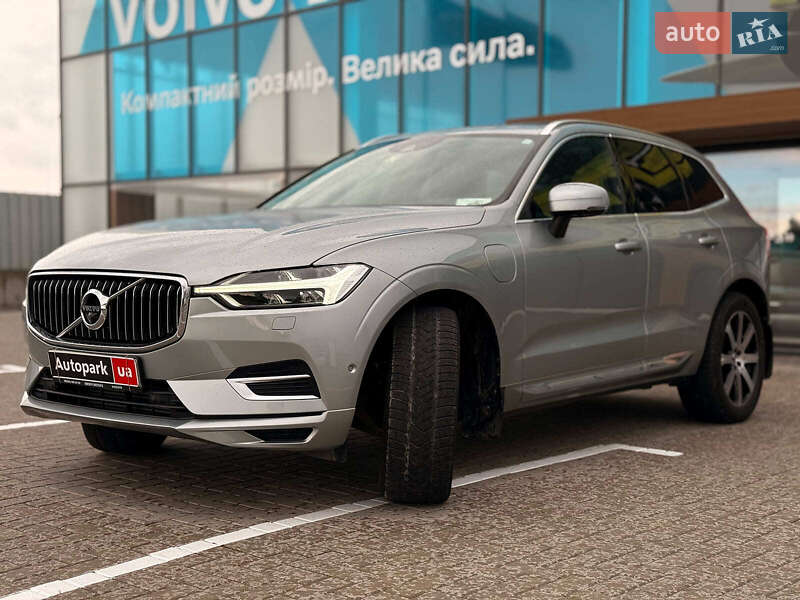 Внедорожник / Кроссовер Volvo XC60 2018 в 