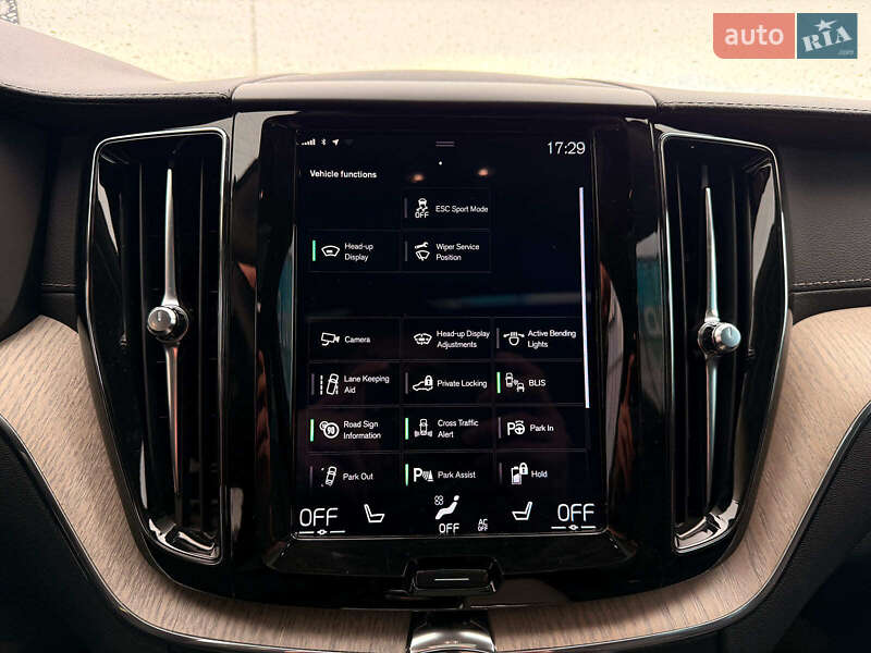 Внедорожник / Кроссовер Volvo XC60 2018 в Львове