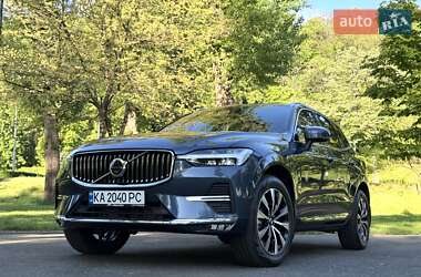 Внедорожник / Кроссовер Volvo XC60 2023 в 