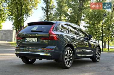 Внедорожник / Кроссовер Volvo XC60 2023 в 
