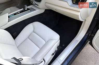 Внедорожник / Кроссовер Volvo XC60 2023 в 