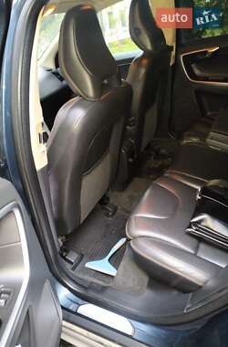 Внедорожник / Кроссовер Volvo XC60 2010 в 