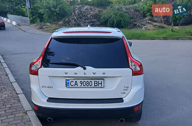 Позашляховик / Кросовер Volvo XC60 2012 в 