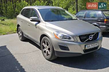 Внедорожник / Кроссовер Volvo XC60 2013 в 