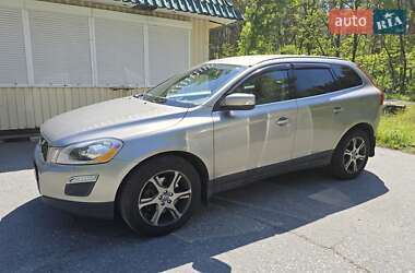 Внедорожник / Кроссовер Volvo XC60 2013 в 