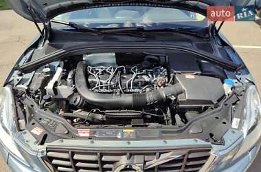 Внедорожник / Кроссовер Volvo XC60 2010 в 