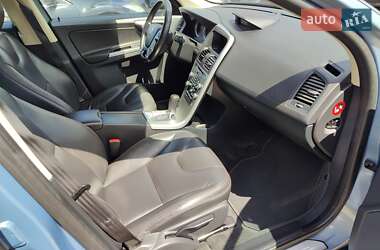 Внедорожник / Кроссовер Volvo XC60 2010 в 