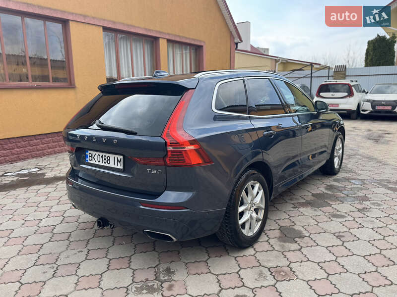 Внедорожник / Кроссовер Volvo XC60 2017 в Ровно