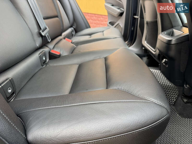 Внедорожник / Кроссовер Volvo XC60 2017 в Ровно
