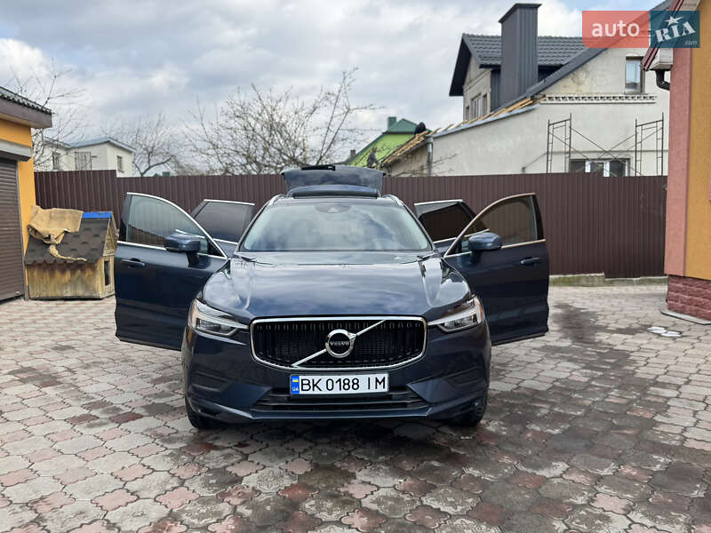 Внедорожник / Кроссовер Volvo XC60 2017 в Ровно