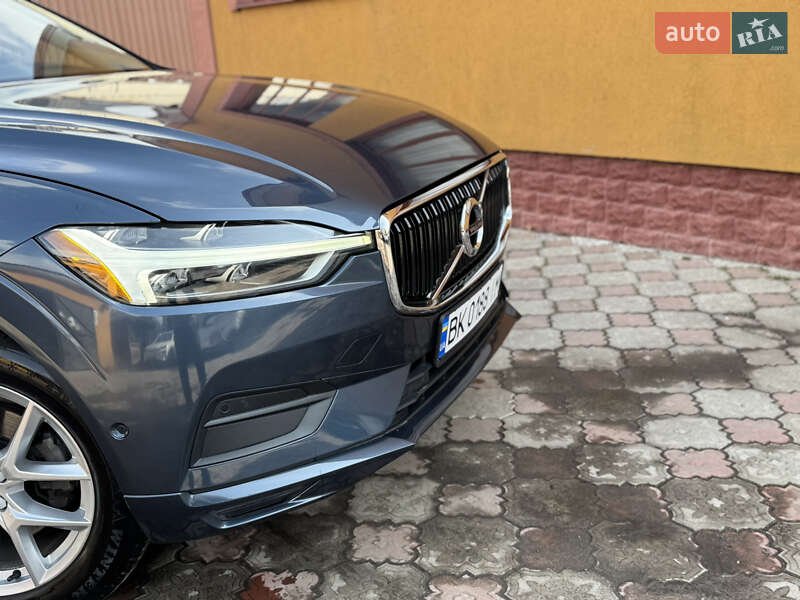 Внедорожник / Кроссовер Volvo XC60 2017 в Ровно