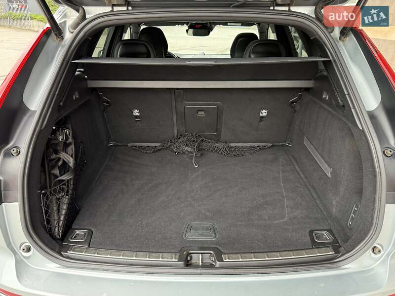 Внедорожник / Кроссовер Volvo XC60 2018 в Тернополе