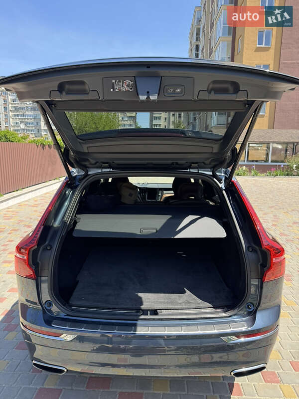 Внедорожник / Кроссовер Volvo XC60 2020 в Кременчуге