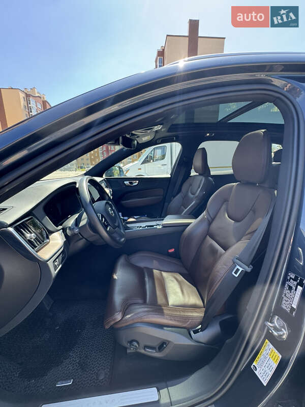 Внедорожник / Кроссовер Volvo XC60 2020 в Кременчуге