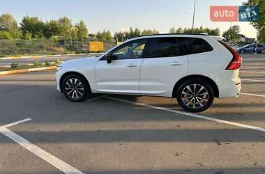 Внедорожник / Кроссовер Volvo XC60 2024 в 