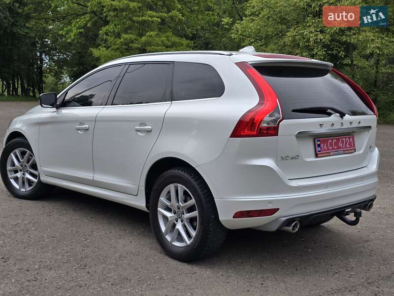 Внедорожник / Кроссовер Volvo XC60 2017 в Калуше
