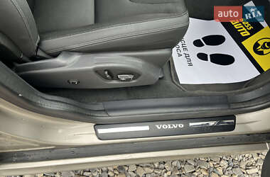 Внедорожник / Кроссовер Volvo XC60 2014 в 