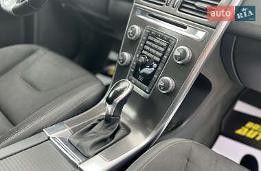 Внедорожник / Кроссовер Volvo XC60 2014 в 