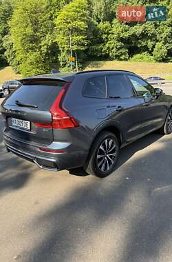 Внедорожник / Кроссовер Volvo XC60 2022 в 