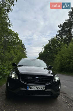 Позашляховик / Кросовер Volvo XC60 2016 в 