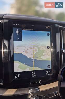 Внедорожник / Кроссовер Volvo XC60 2017 в 