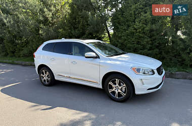 Внедорожник / Кроссовер Volvo XC60 2014 в 