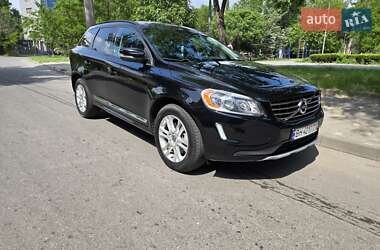 Внедорожник / Кроссовер Volvo XC60 2015 в 